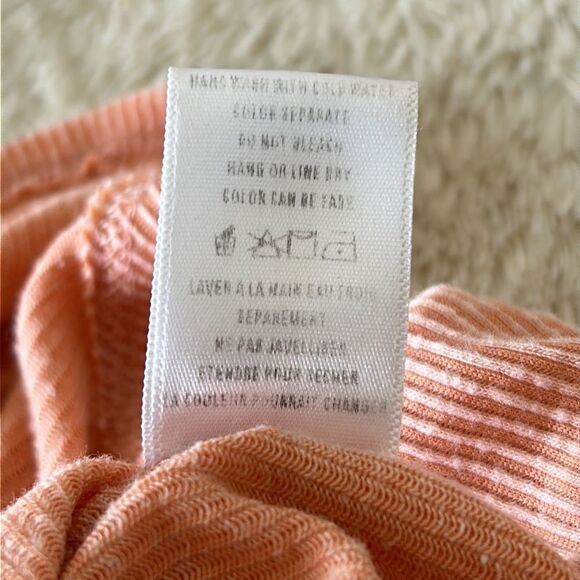 Altar'd State short sleeve shirt size small - Picture 16 of 16